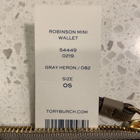 TORY BURCH Authentic Gray Robinson Leather Mini Wallet New With Tag - Picture 5 of 13